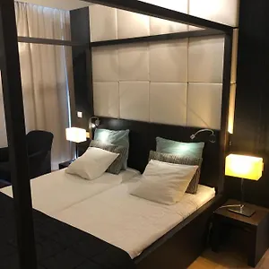 3* Hotel The 5