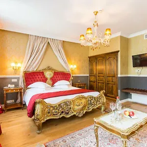 4* מלון Boutique Swaene